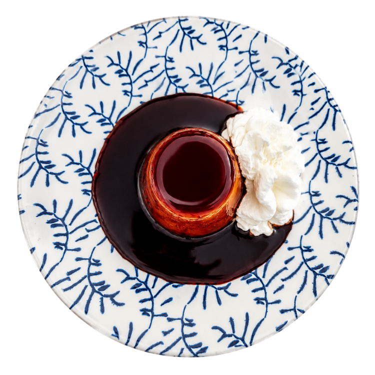 Postre de panacota con frutos rojos